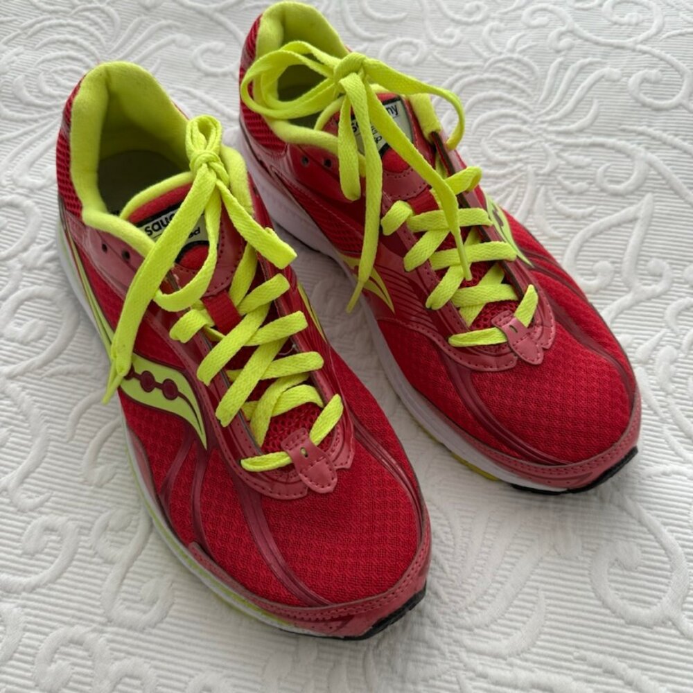 NEVER WORN! SAUCONY Hot Pink Yellow GRID SPEED Trainers Running Work Out 9.5